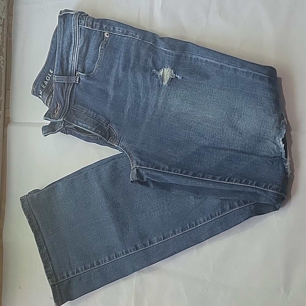 American Eagle Distressed Jeans